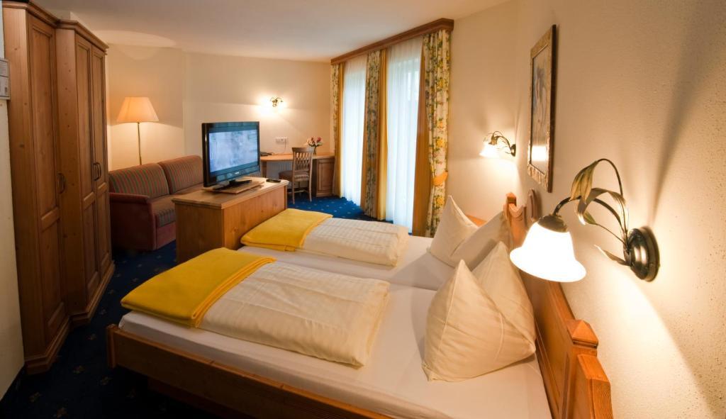 Hotel Hammerwirt - Forellenhof Untertauern Eksteriør billede